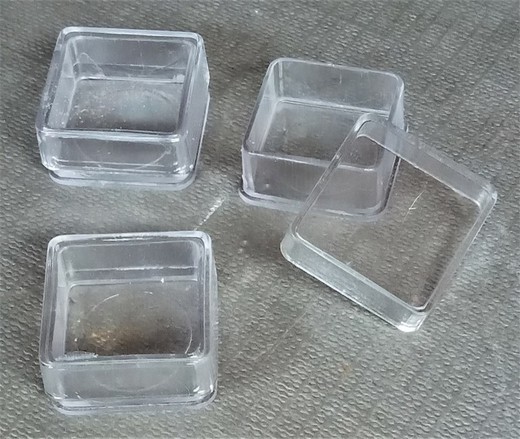 Caja de plástico para "microfauna". Pack de 100 unidades