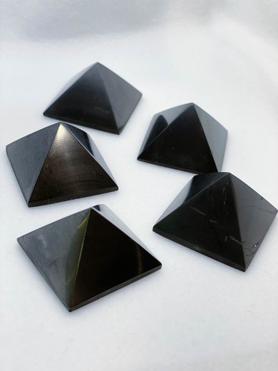 Pirámide de Shungite "S"