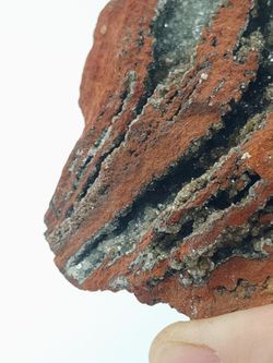 Adamina cristales