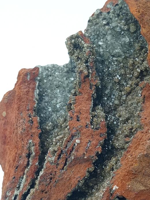 Adamina cristales