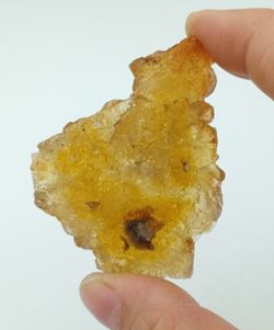 Agrupación de cristales de Fluorita amarilla