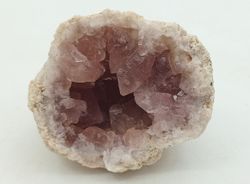 Amatista rosa en geoda
