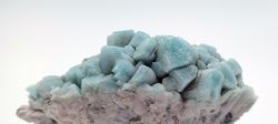 Amazonita en agrupación de cristales