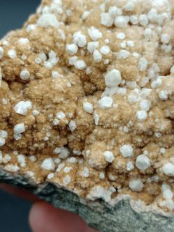 Analcima sobre Gmelinita - Ex colección Folch