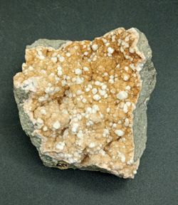 Analcima sobre Gmelinita - Ex colección Folch
