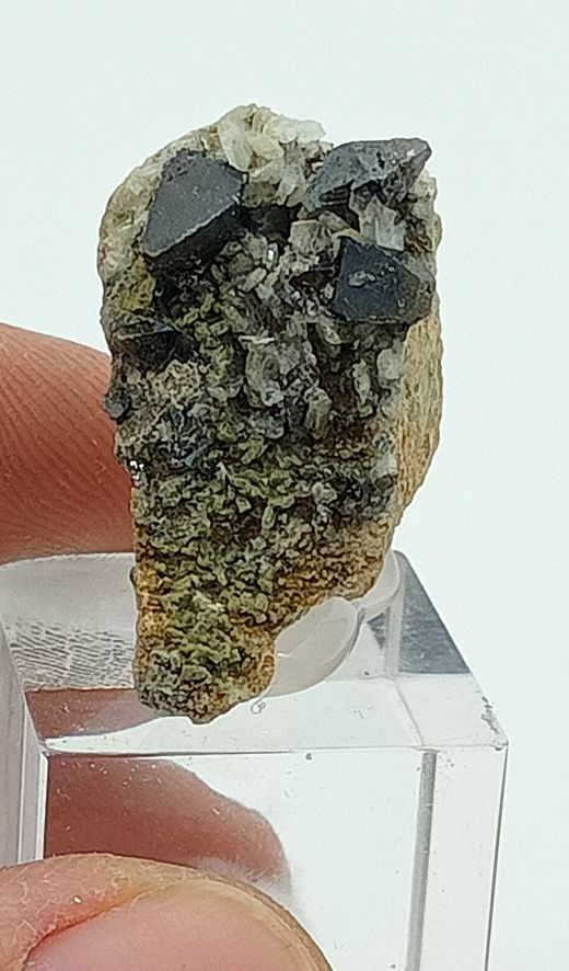 Anatasa cristales en matriz