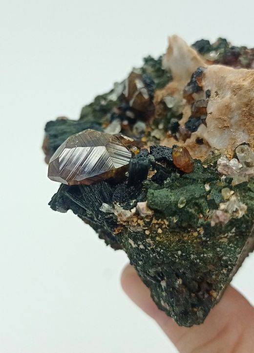 Andradita con Hedenbergita