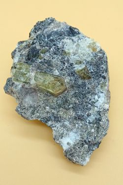 Apatito esparraguina