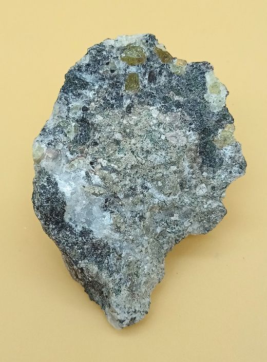 Apatito esparraguina