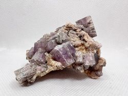 Aragonito agregados de cristal en Matriz