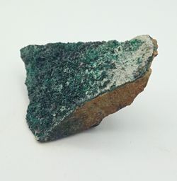 Atacamita grupo de cristales sobre matriz