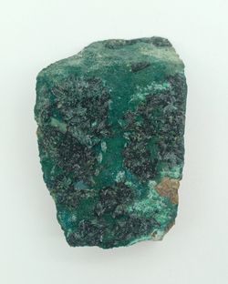 Atacamita grupo de cristales sobre matriz