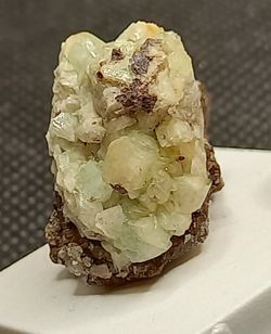 Augelita grupo de cristales
