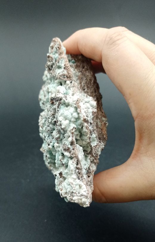 Auricalcita cristales aciculares en matriz