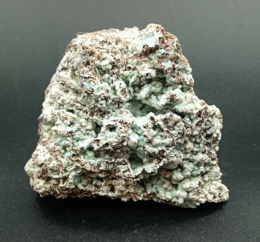 Auricalcita cristales aciculares en matriz