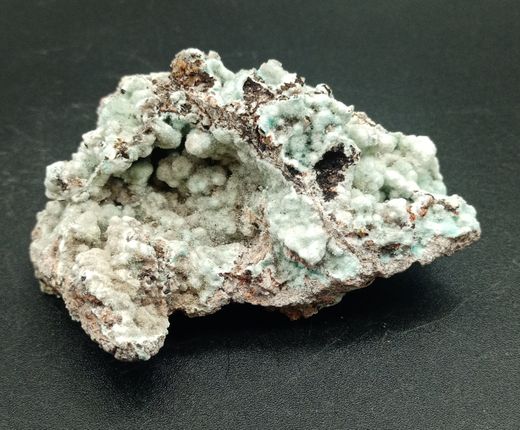 Auricalcita cristales aciculares