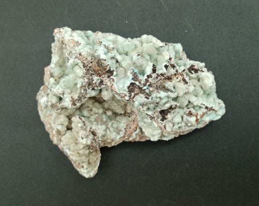 Auricalcita cristales aciculares