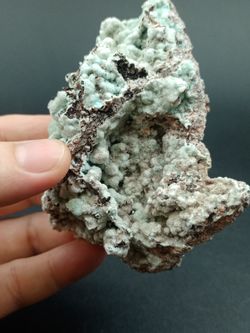 Auricalcita cristales aciculares