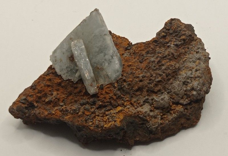 Baritina (cristales sobre matriz)