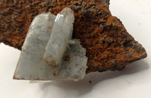 Baritina (cristales sobre matriz)