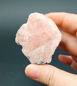 Berilo rosa (Morganita) en bruto