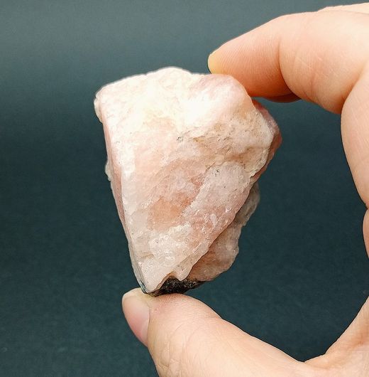 Berilo rosa (Morganita) en bruto