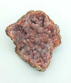 Calcedonia roja globular