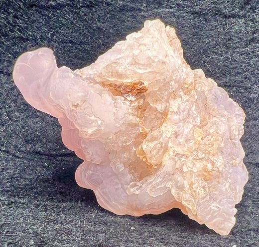 Calcedonia (Agregados globulares color rosa)