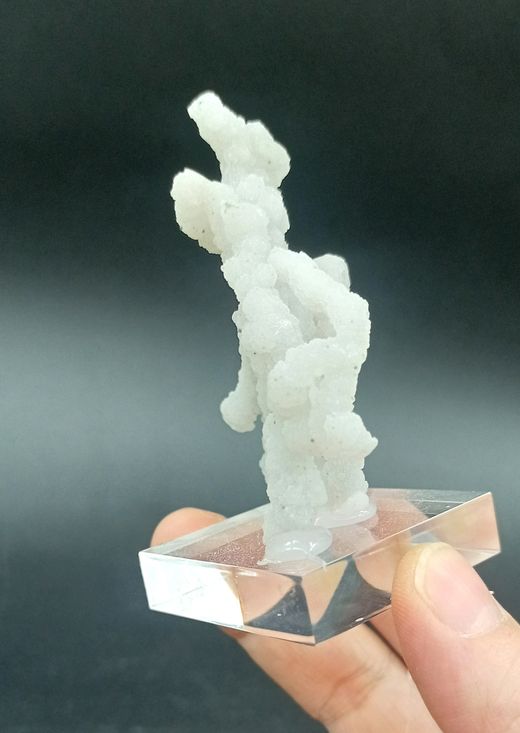 Calcedonia en agregado estalactítico