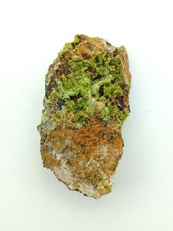 Calcioferrita