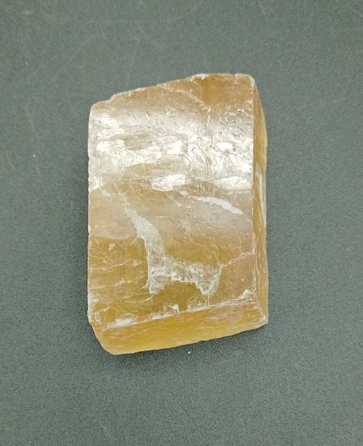 Calcita "Espato de Islandia" color caramelo