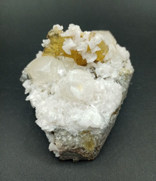 Calcita, Fluorita y Dolomita