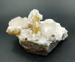 Calcita, Fluorita y Dolomita