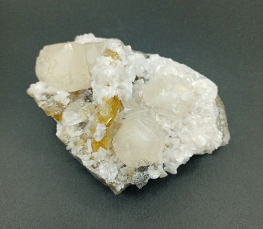 Calcita, Fluorita y Dolomita