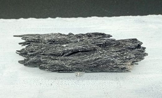 Cianita negra