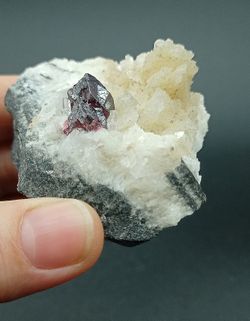 Cinabrio y Dolomita