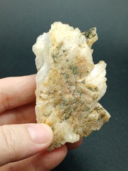 Clevelandita con Turmalina verde