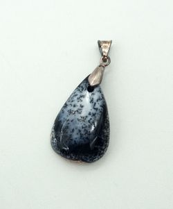 Colgante de Merlinita