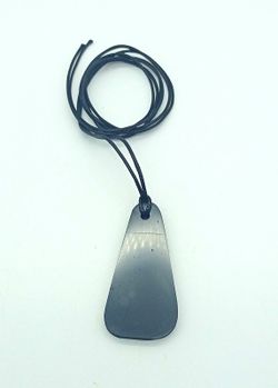 Colgante de Shungita en gota plana