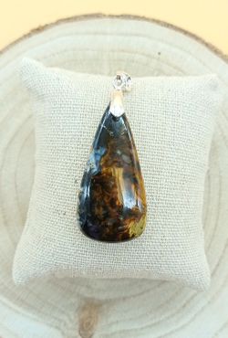 Colgante en cabujón de Pietersita