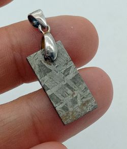 Colgante Meteorito férrico