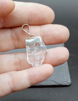 Colgante de Cuarzo "faden" - Ref.1