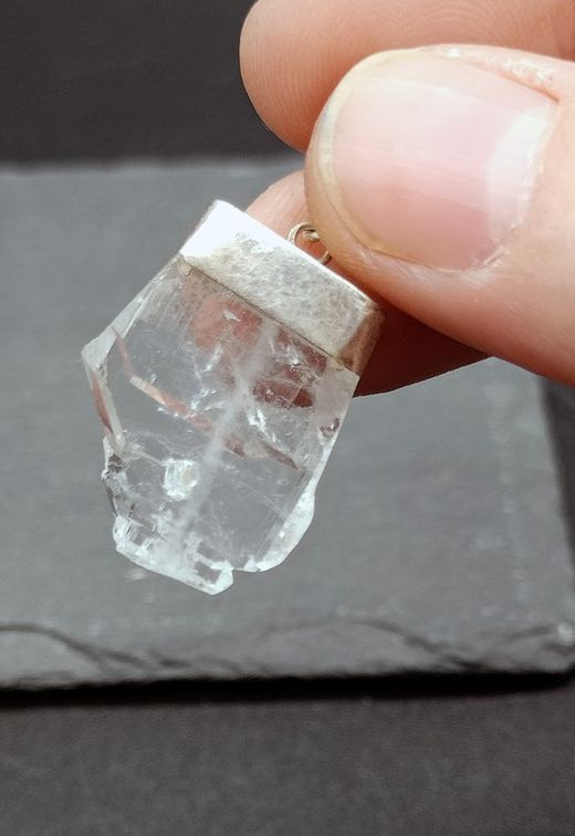 Colgante de Cuarzo "faden" - Ref.1