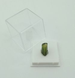 Cristal de Turmalina verde
