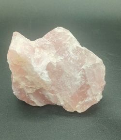 Cuarzo rosa en bruto