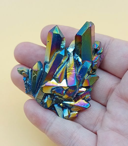 Cuarzo Titán Aura drusa de cristales