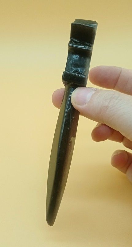 Daga Obsidiana plata