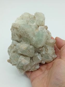 Datolita grupo de cristales