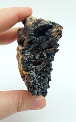 Descloizita drusa