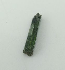 Diopsido cristal individual